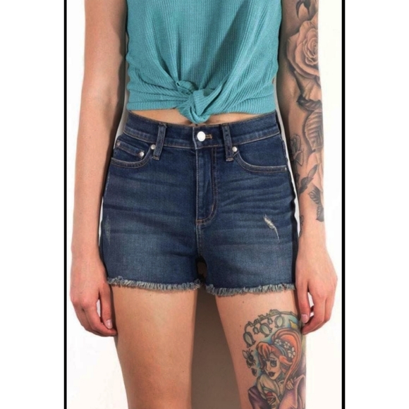 NWOT-VS PINK HighRise CutOff Short SIZE 6 - Picture 2 of 11